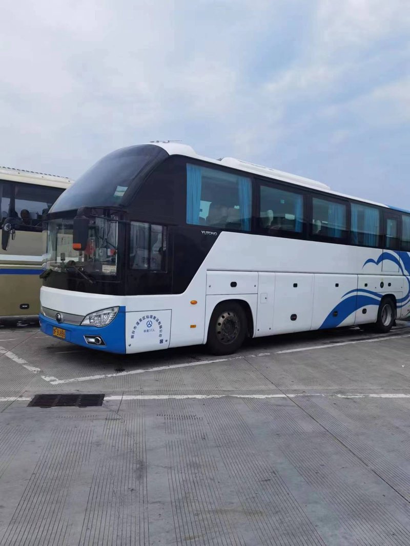 体验便捷愉快旅程——旅游大巴租赁行业的现状与趋势